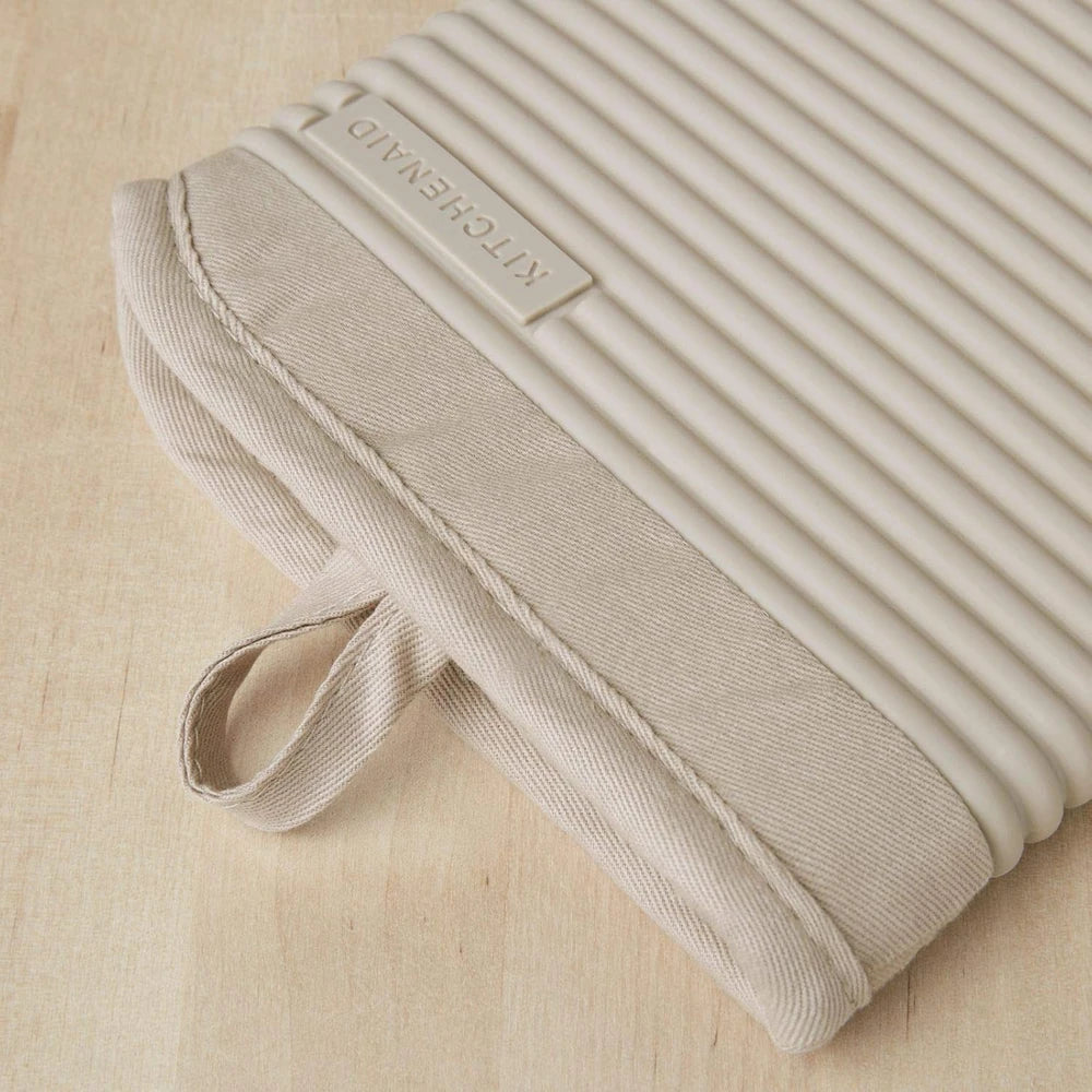 Ribbed Silicone Oven Mitts